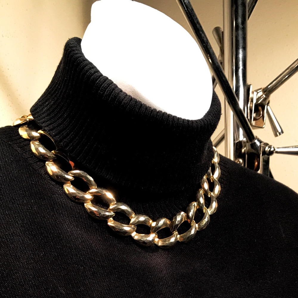 VINTAGE Chunky Chain Collar Necklace